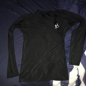 Men’s medium long sleeve Under Armour shirt